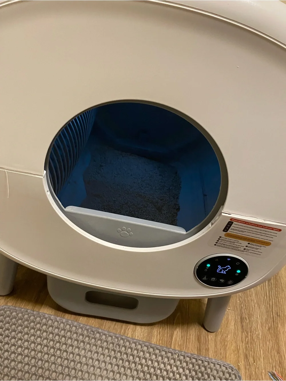 Automatic Self-Cleaning Cat Litter Box in White